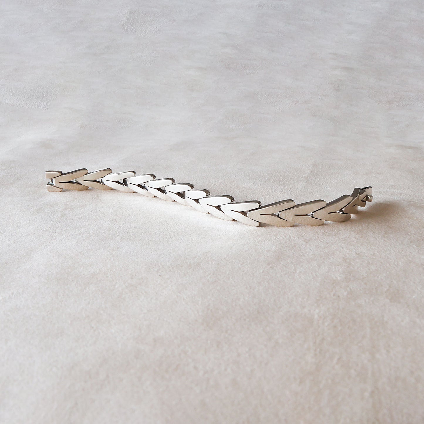 Arrow bracelet