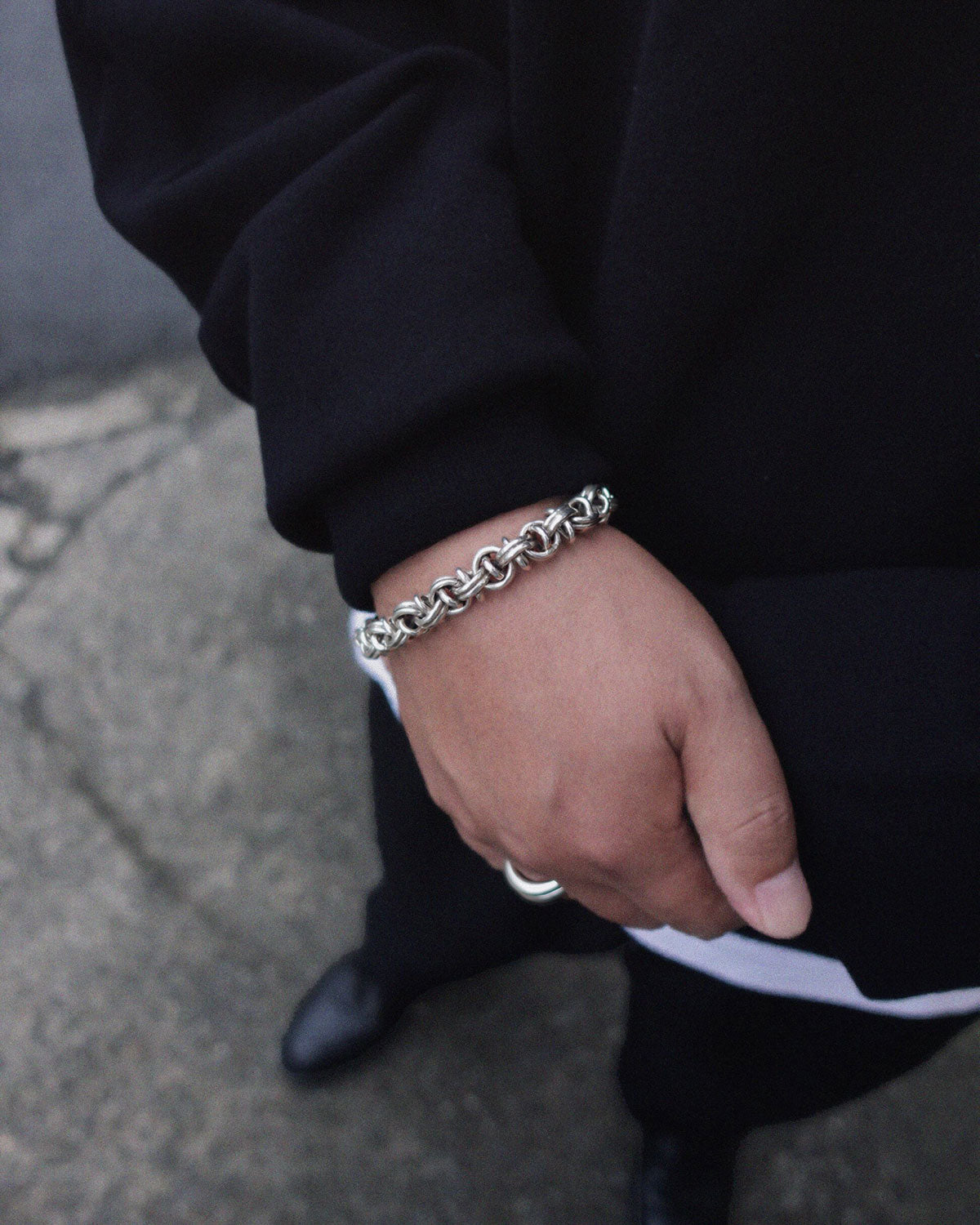 DOUBLE CIRCLE BRACELET