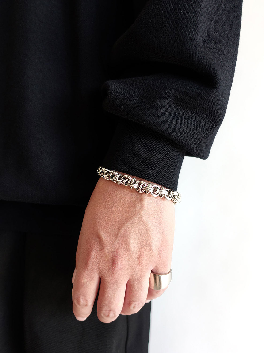 DOUBLE CIRCLE BRACELET