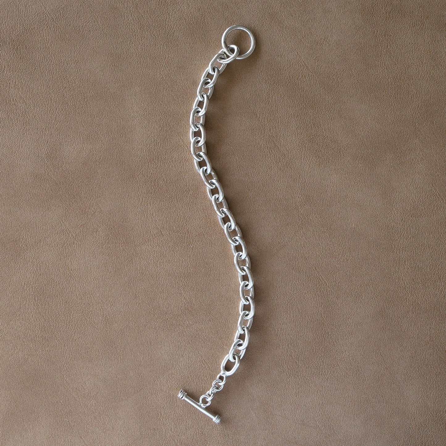 Basic chain bracelet