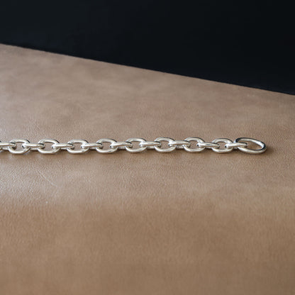 Basic chain bracelet