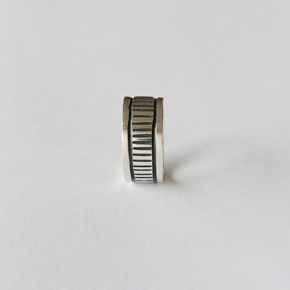 Black stripe ring