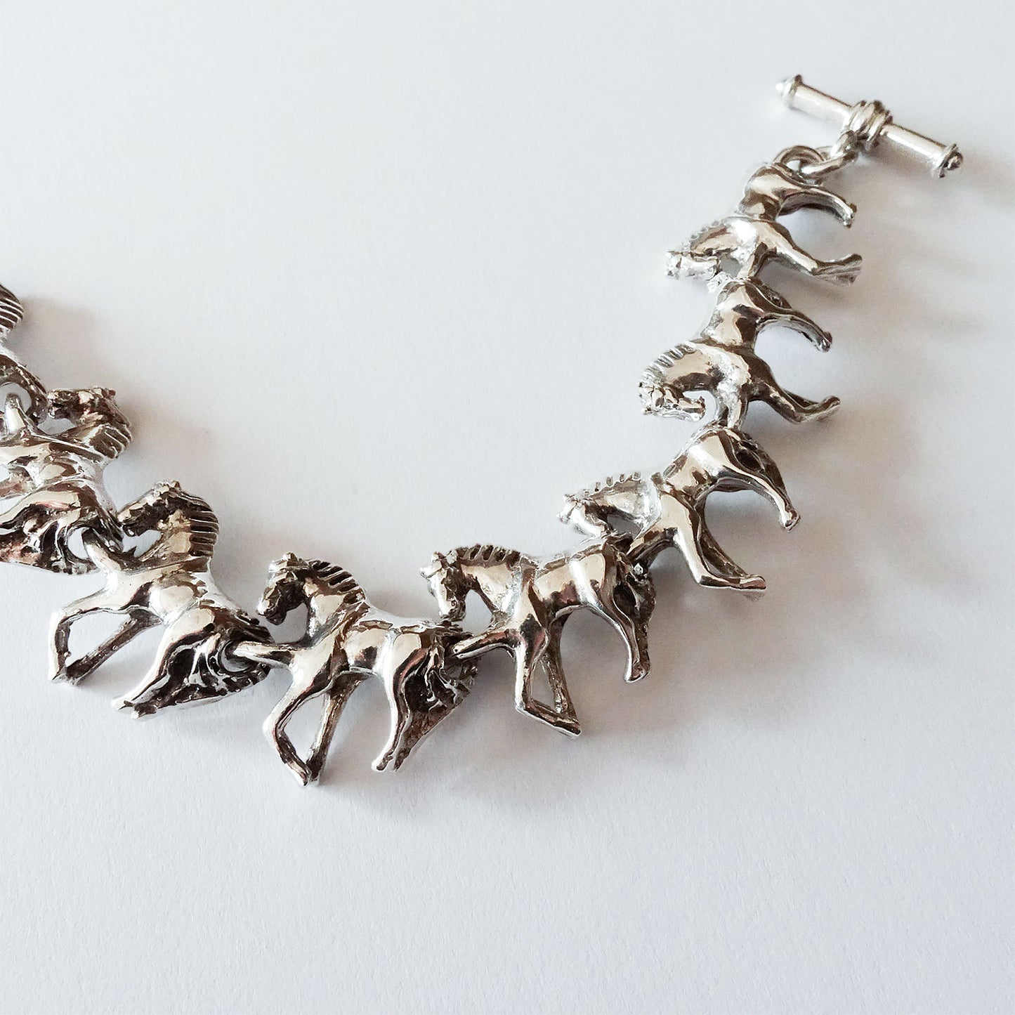 Galloping horse bracelet