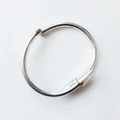 Arrow bangle